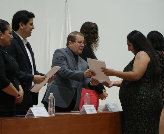 Se titulan 105 egresadas y egresados de la División de Ciencias de la Salud del CUSur