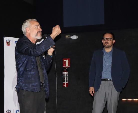 El CUSur proyecta “Humania”, cortometraje de Miguel Polanco sobre inteligencia artificial y salud humana