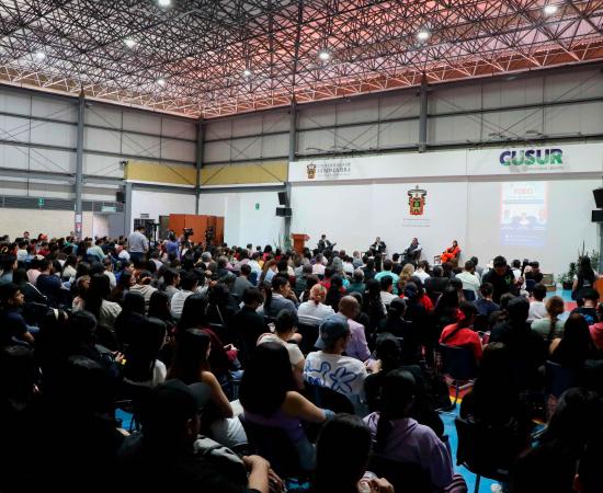 CUSur realiza foro “Diálogo con Universitarios” y reúne a candidatos a diputados locales y federales del Distrito XIX