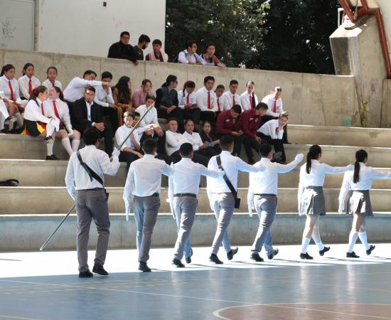 Primer Concurso de Escoltas de Bandera en la Licenciatura en Cultura Física y Deportes del CUSur