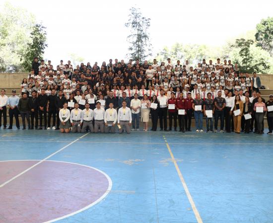 Primer Concurso de Escoltas de Bandera en la Licenciatura en Cultura Física y Deportes del CUSur