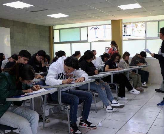 2 mil 979 aspirantes asistieron para presentar su examen de admisión en el CUSur