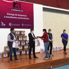 Foto 2. Nota Inicia CUSur entrega de despensas a estudiantes universitarios de la región