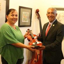 Foto 6. Nota Recibe Casa del Arte instrumentos musicales para incentivar la formación artística