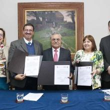 Foto 1. Nota CICAN firma convenio con el Centro de Vida Saludable de la Universidad de Concepción, Chile