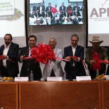 CUSur y APEAJAL conjuntan esfuerzos en el 4º Congreso del Aguacate