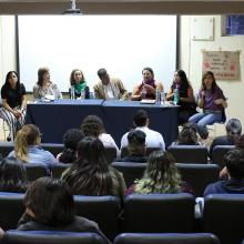 Foto 3. Nota Universitarias discuten temas en torno al papel de la mujer