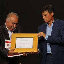 Foto 2. Nota Publio García Tello recibe premio de la II Bienal de Composición Rubén Fuentes 