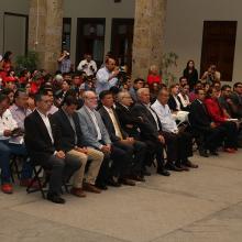 Foto 5. Nota Recibe CUSur Presea al Mérito Ciudadano del gobierno de Zapotlán el Grande